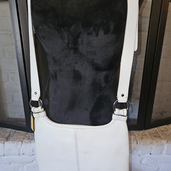 COACH Penelope Xbody - Picture 6 of 6